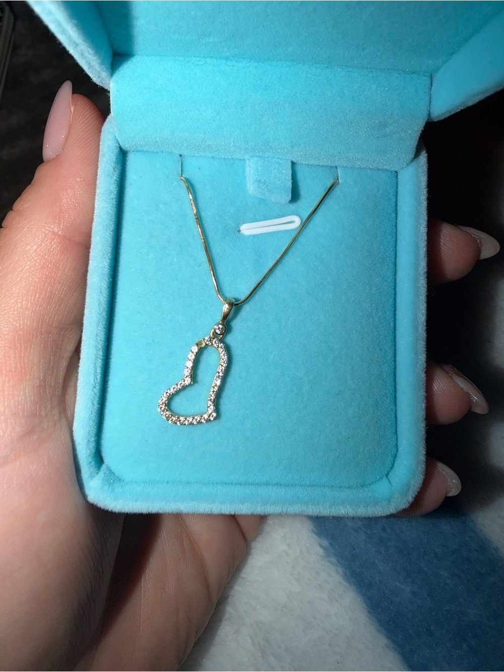 Kay Jewelers Gold Heart Outline Necklace with Clear Stones